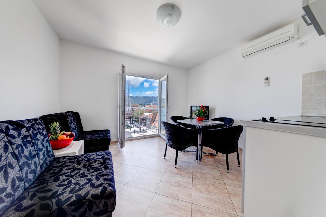 Apartments Tamaris Tivat Eksteriør bilde