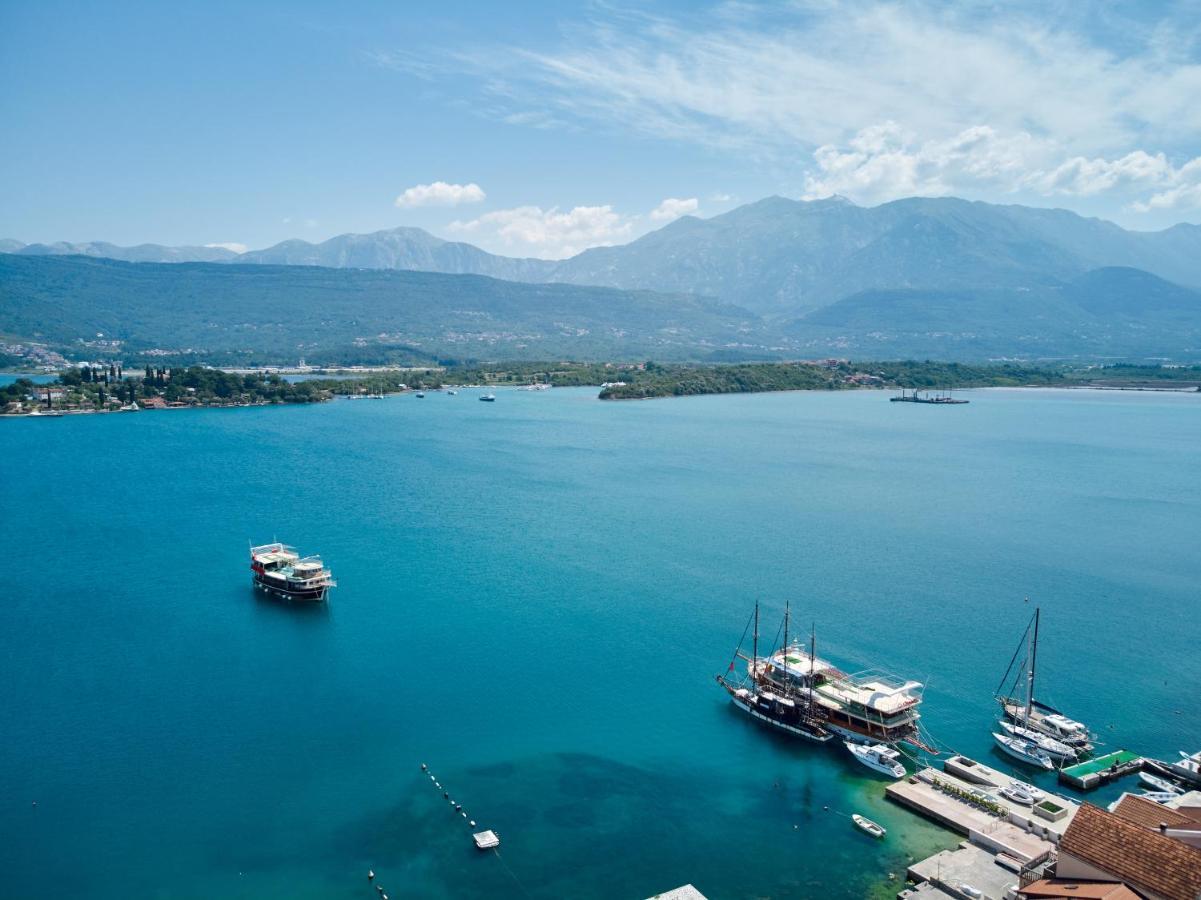 Apartments Tamaris Tivat Eksteriør bilde